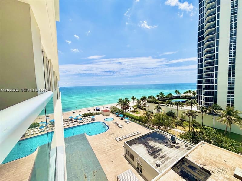 19201 Collins Ave #606, Sunny Isles Beach, 33160