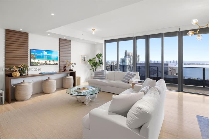 1000 Brickell Plz #PH5403, Miami, 33131
