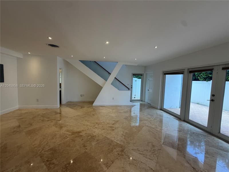 7312 Gary Ave, Miami Beach, 33141