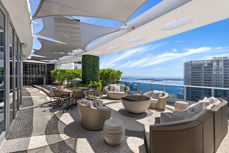 200 Biscayne Boulevard Way #PH-5404, Miami, 33131