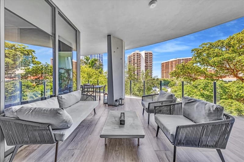2831 Bayshore Dr #501, Miami, 33133