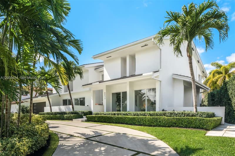 6832 Sunrise Ct, Coral Gables, 33133