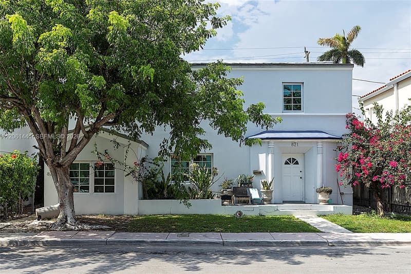821 Espanola Way, Miami Beach, 33139
