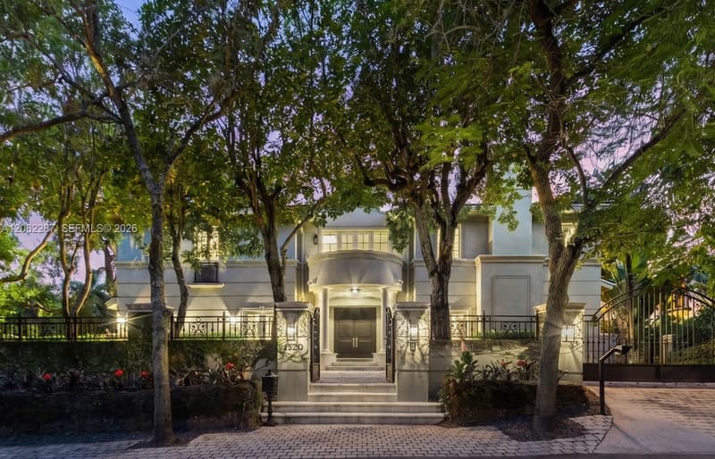 3460 Moorings Way, Miami, 33133