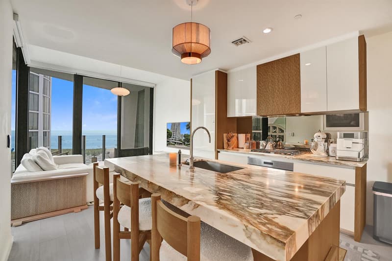 2831 Bayshore Drive #2204, Miami, 33133