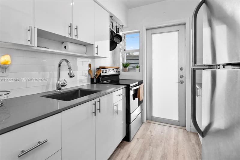 641 Espanola Way #24, Miami Beach, 33139
