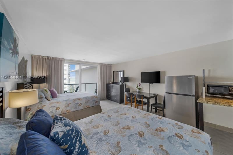 19201 Collins Ave #1117, Sunny Isles Beach, 33160