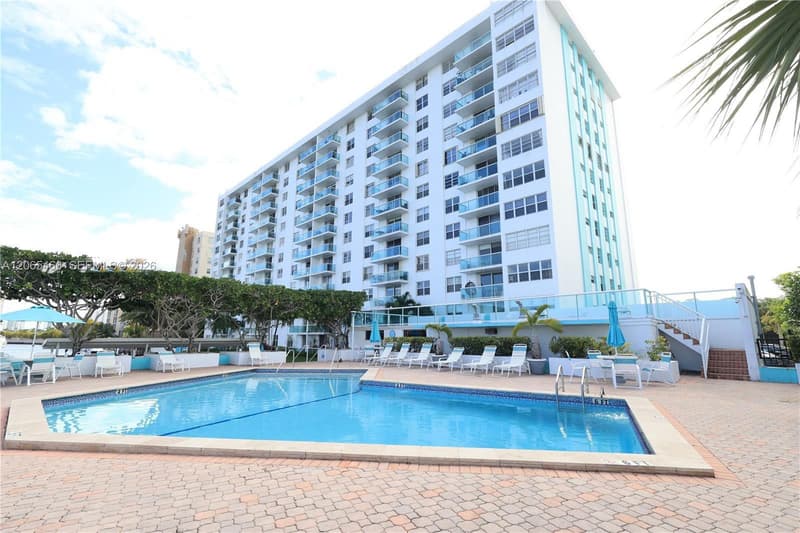 2841 163rd St #1002, North Miami Beach, 33160