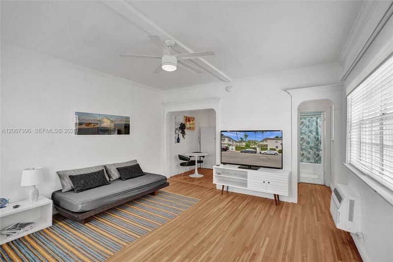 717 Espanola Way #204, Miami Beach, 33139