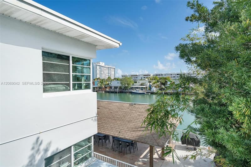 7207 Bay Dr #11, Miami Beach, 33141