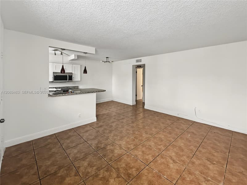 1801 Treasure Dr #112, North Bay Village, 33141