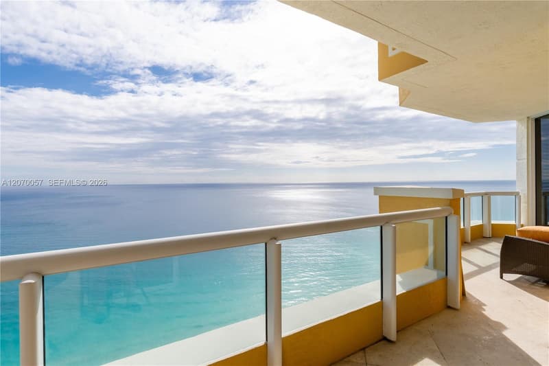 17875 Collins Ave #4001, Sunny Isles Beach, 33160
