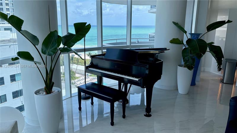 6301 Collins Ave #1207, Miami Beach, 33141