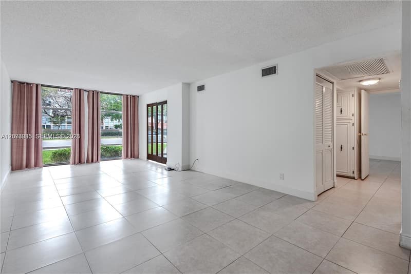 2000 Atlantic Shores Blvd #107, Hallandale Beach, 33009