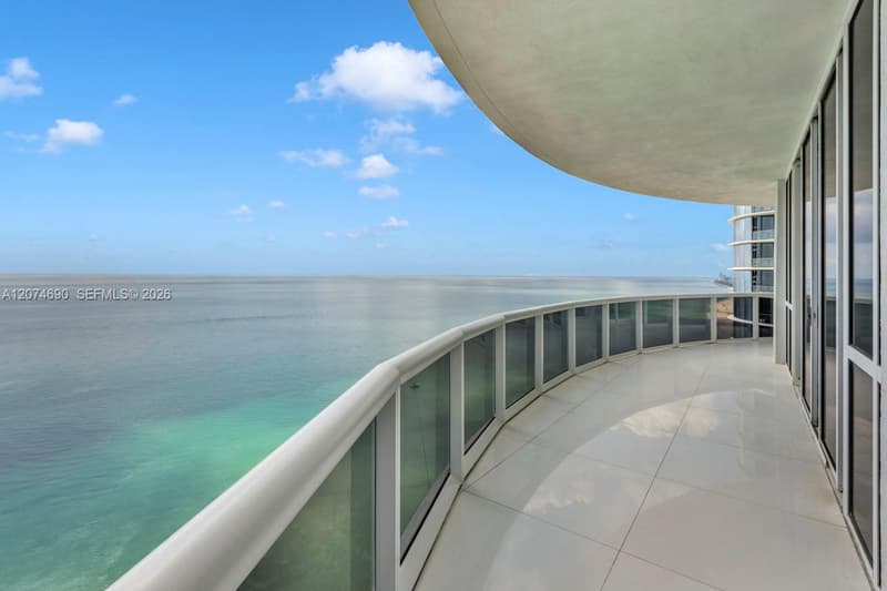 15811 Collins Ave #3001, Sunny Isles Beach, 33160