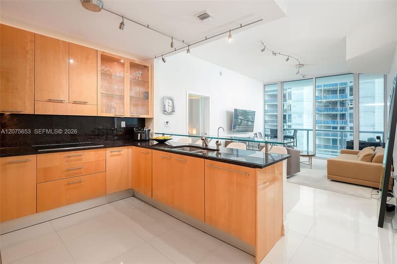 6799 Collins Ave #510, Miami Beach, 33141