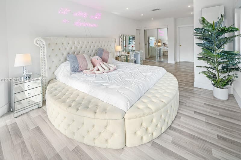 1460 Marseille Dr, Miami Beach, 33141