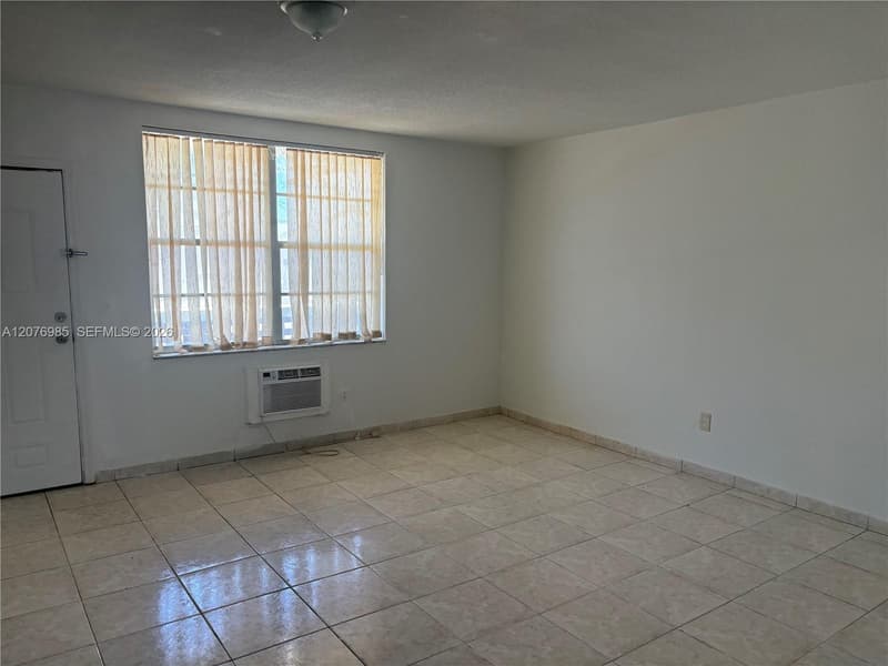 North Bay Village, 33141