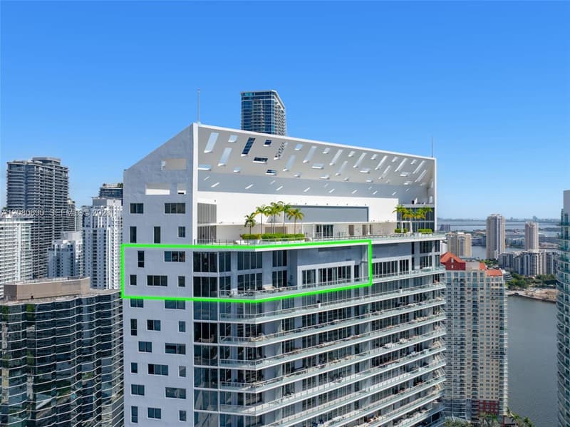 1300 Brickell Bay Dr #PH4400, Miami, 33131