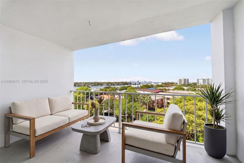 6900 Bay Dr #6B, Miami Beach, 33141