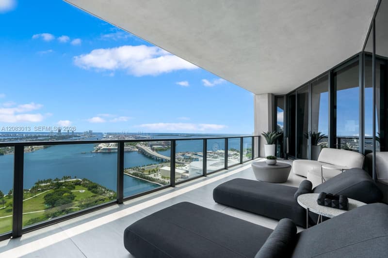 1000 Biscayne Blvd #3402, Miami, 33132