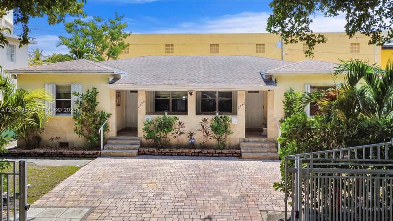 2530 27th St, Miami, 33133