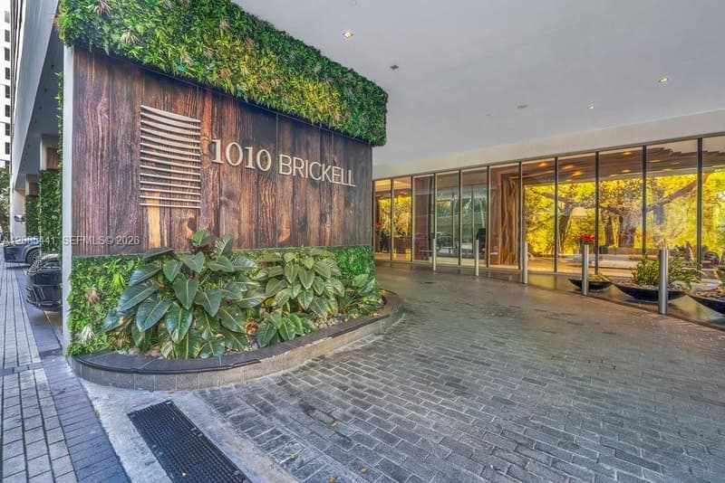 1010 Brickell Ave #1810, Miami, 33131