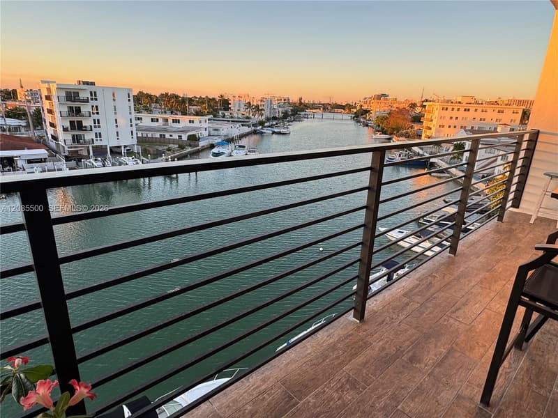 8100 Byron Ave #504, Miami Beach, 33141