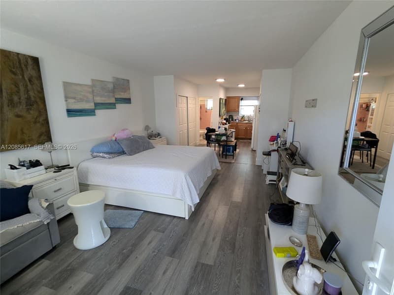 158 Ocean Dr #203, Miami Beach, 33139