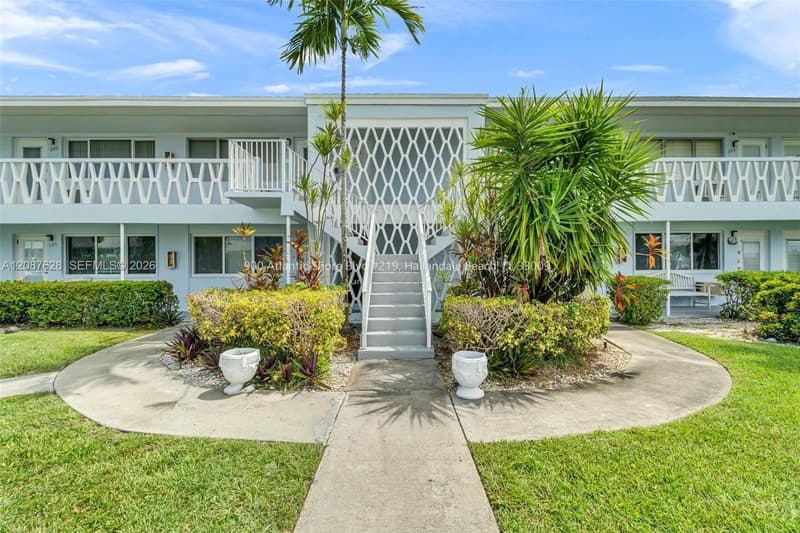 900 Atlantic Shores Blvd #219, Hallandale Beach, 33009