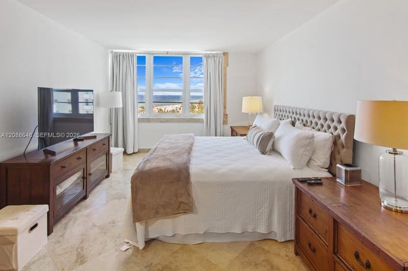 100 LINCOLN RD #748, Miami Beach, 33139
