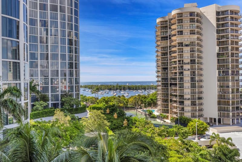 2831 Bayshore Dr #702, Miami, 33133