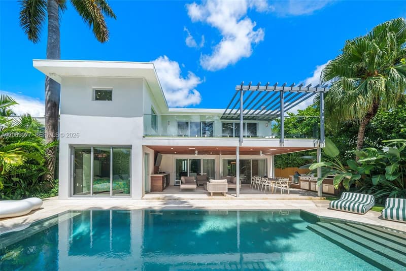 110 Venetian Way (Rivo Alto), Miami Beach, 33139