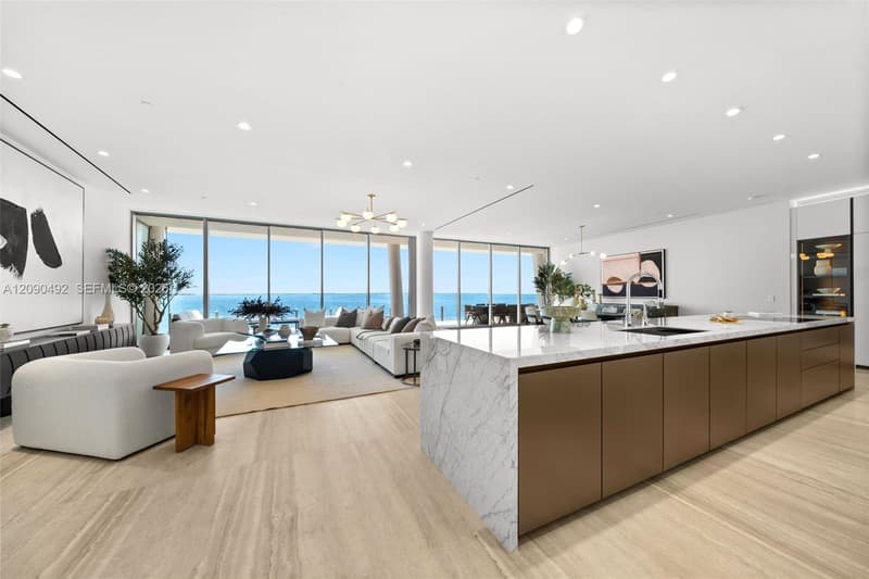 5 Grove Isle Dr #M301, Coconut Grove, 33133