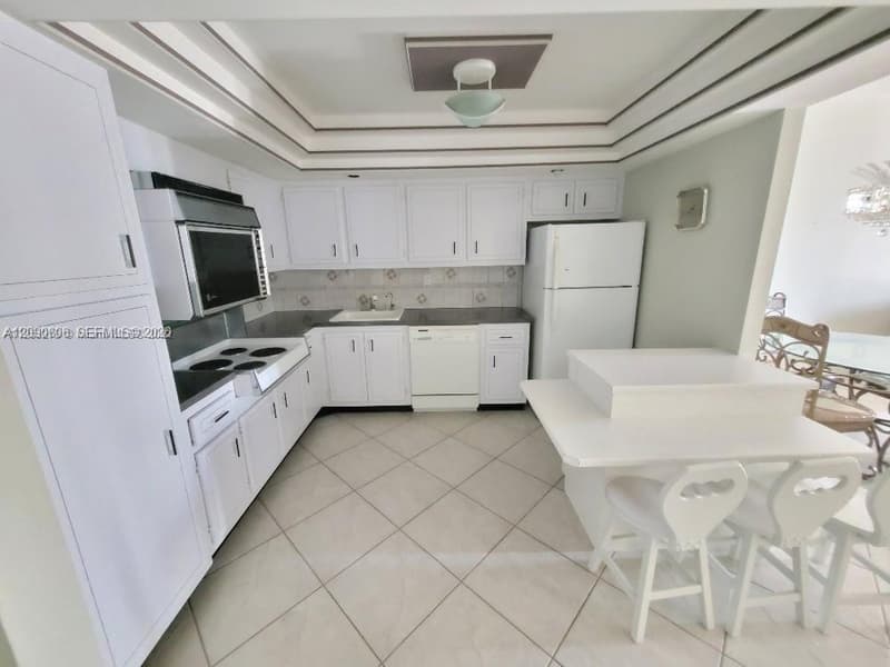 18041 Biscayne Blvd #203, Aventura, 33160