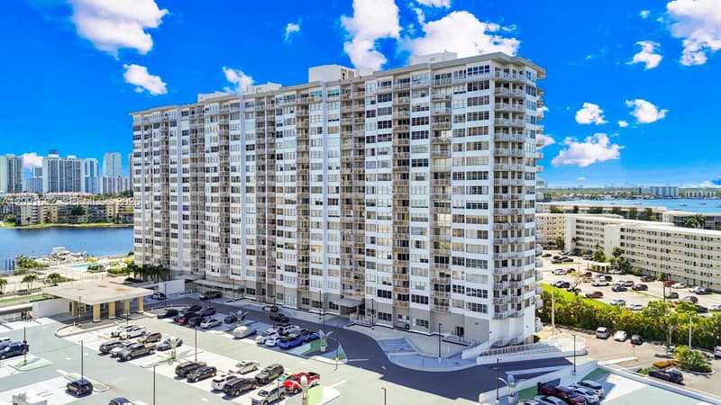 18021 Biscayne Blvd #1102, Aventura, 33160