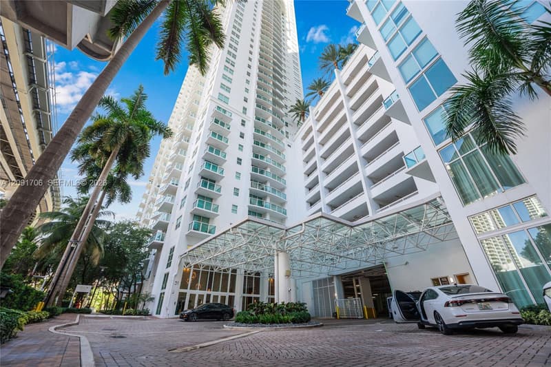 31 5th St #409, Miami, 33131
