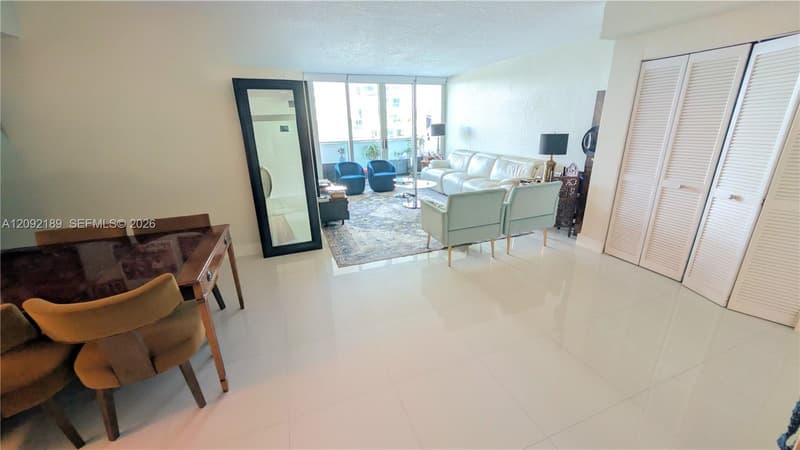 7501 Treasure Dr #2M, North Bay Village, 33141