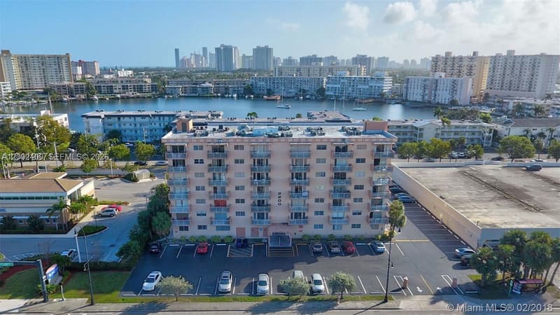 2200 Hallandale Beach Blvd #301, Hallandale Beach, 33009