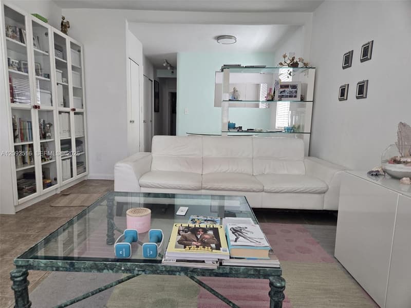 717 Espanola Way #207, Miami Beach, 33139