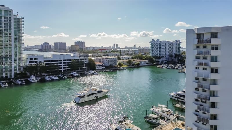 7933 West Dr #1025, North Bay Village, 33141