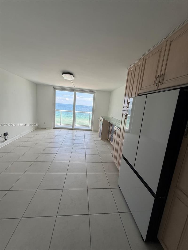 19201 Collins Ave #711, Sunny Isles Beach, 33160