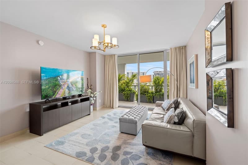 6799 Collins Ave #606, Miami Beach, 33141