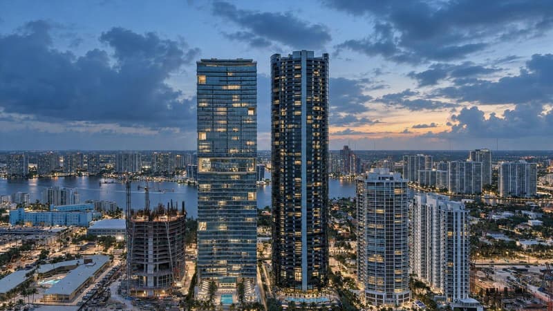 18555 Collins Avenue #3303, Sunny Isles Beach, 33160