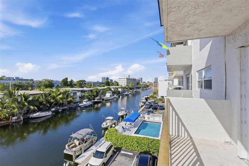3770 171st St #402, North Miami Beach, 33160