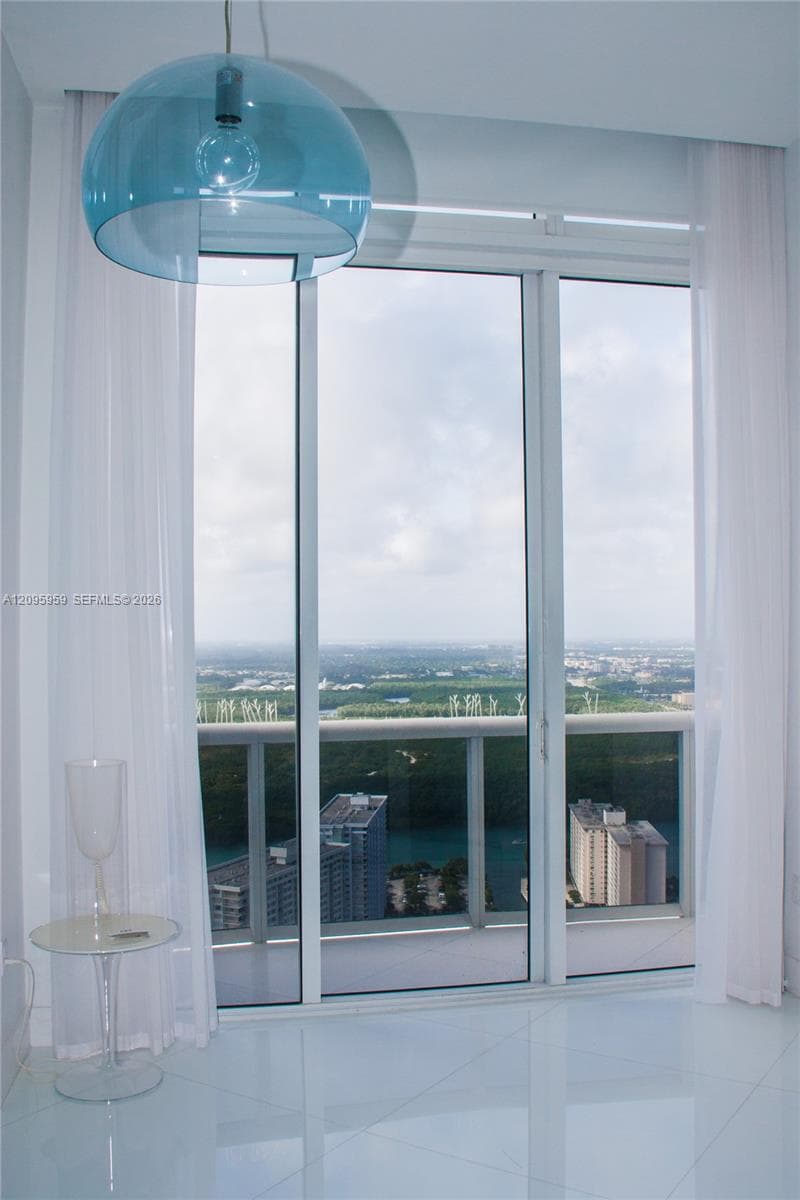 15811 Collins Ave #4306, Sunny Isles Beach, 33160