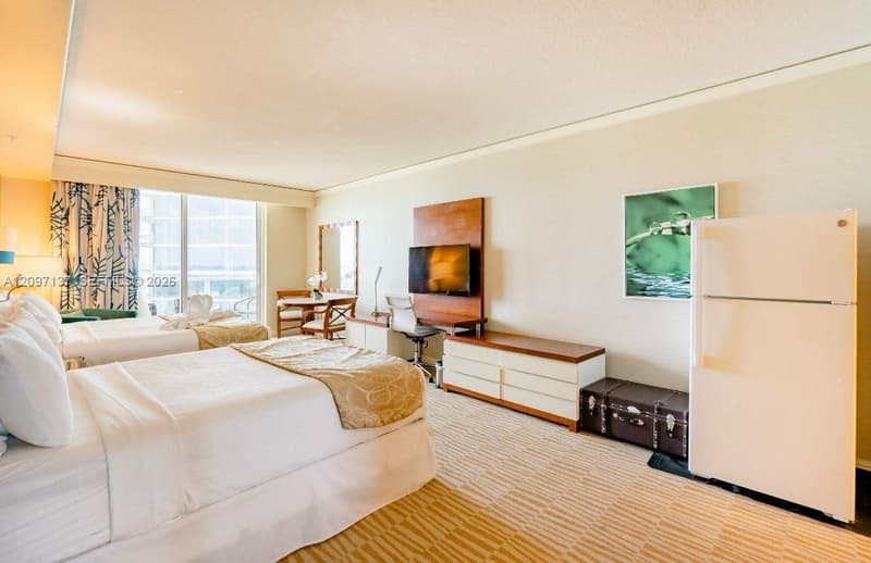18001 Collins Ave #512, Sunny Isles Beach, 33160