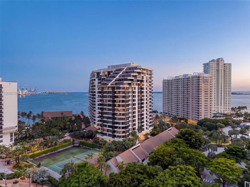 520 Brickell Key Dr #A721, Miami, 33131