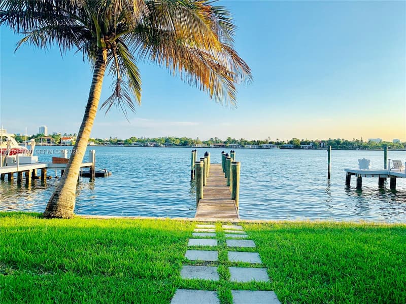 1360 STILLWATER DR, Miami Beach, 33141