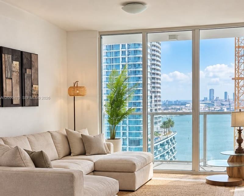 31 5th St #2604, Miami, 33131